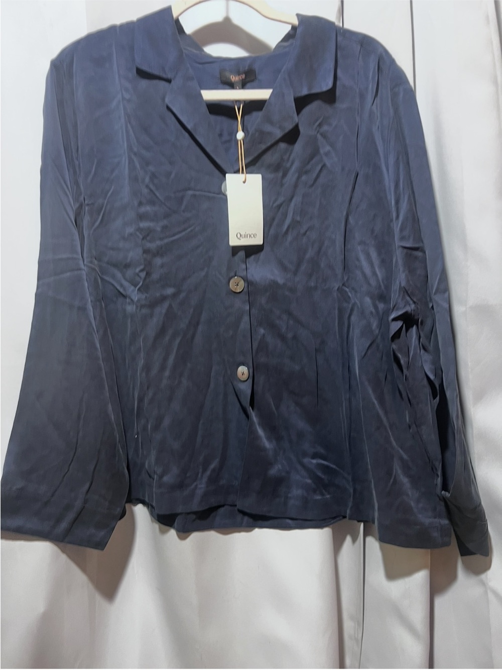 NWT Quince Washable Mulberry Silk Button Front Blouse Navy Large - Picture 3 of 6